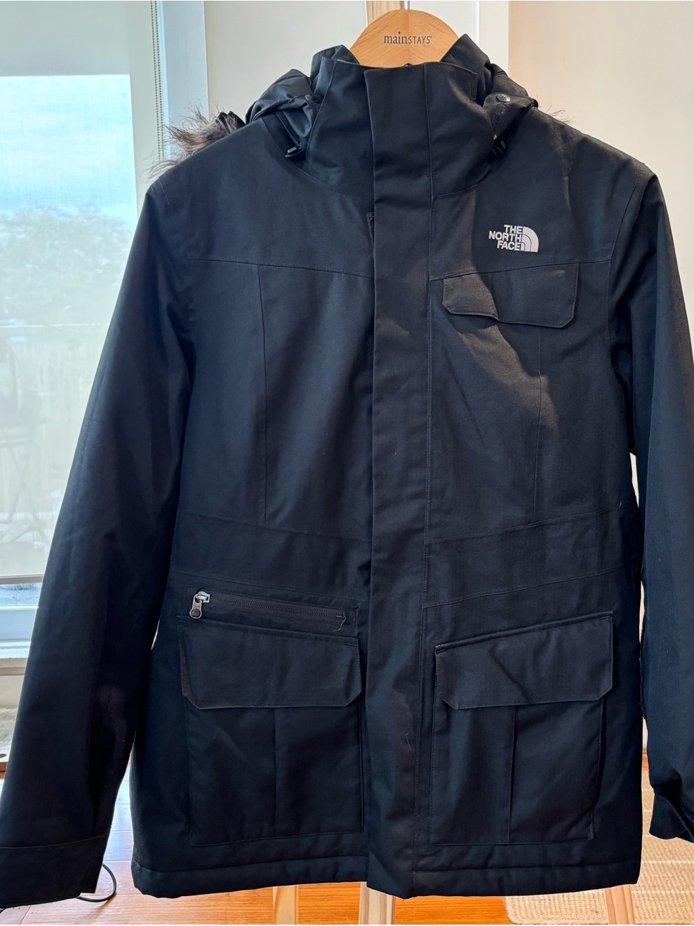 The North Face Women's HyVent Waterproof Winter Parka Faux Fur Hood Black L